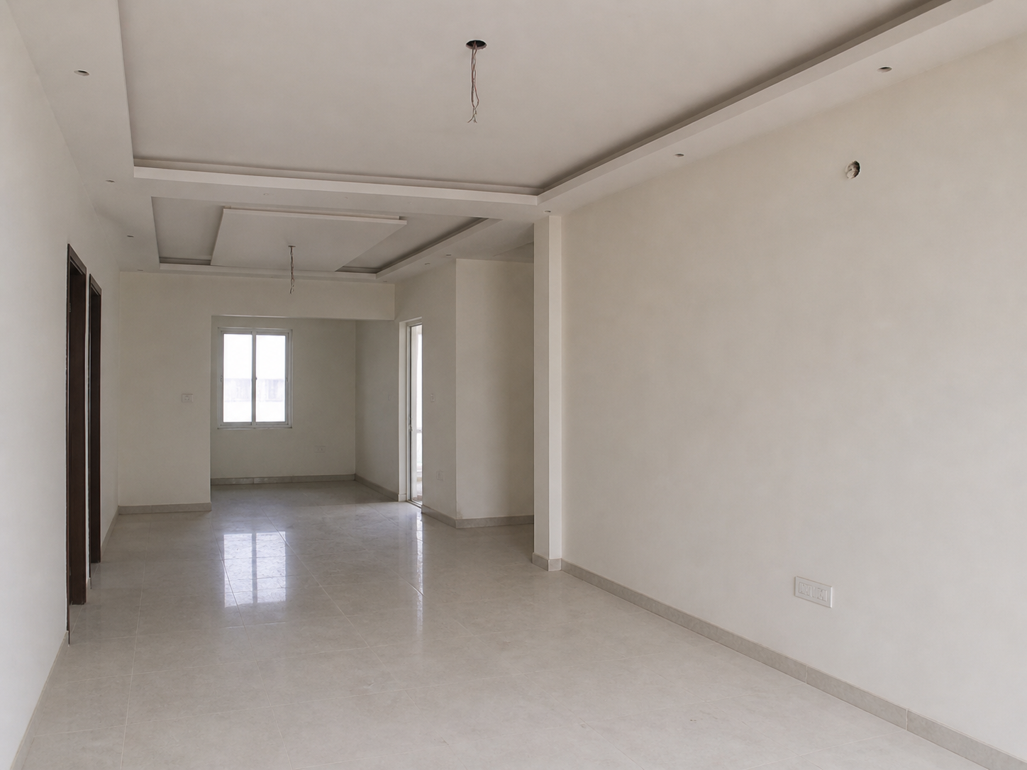 Before builder floor Delhi empty hall space