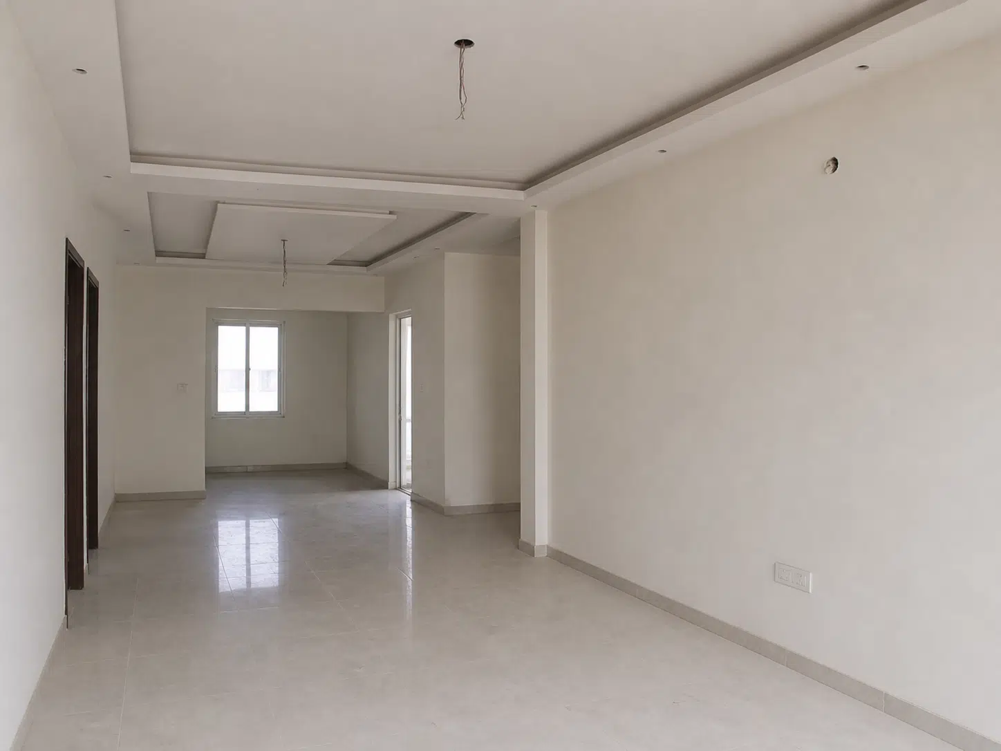 Before builder floor Delhi empty hall space